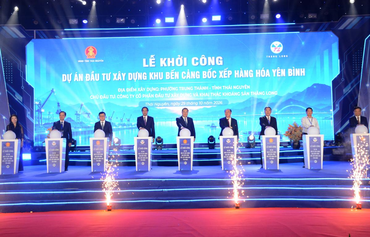 Khởi công xây dựng khu bến cảng bốc xếp hàng hóa Yên Bình (Thái Nguyên)